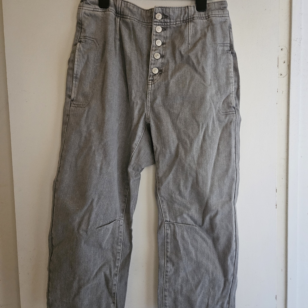 We The Free Women's Barrel Gray Button-Fly Pants/ Jeans